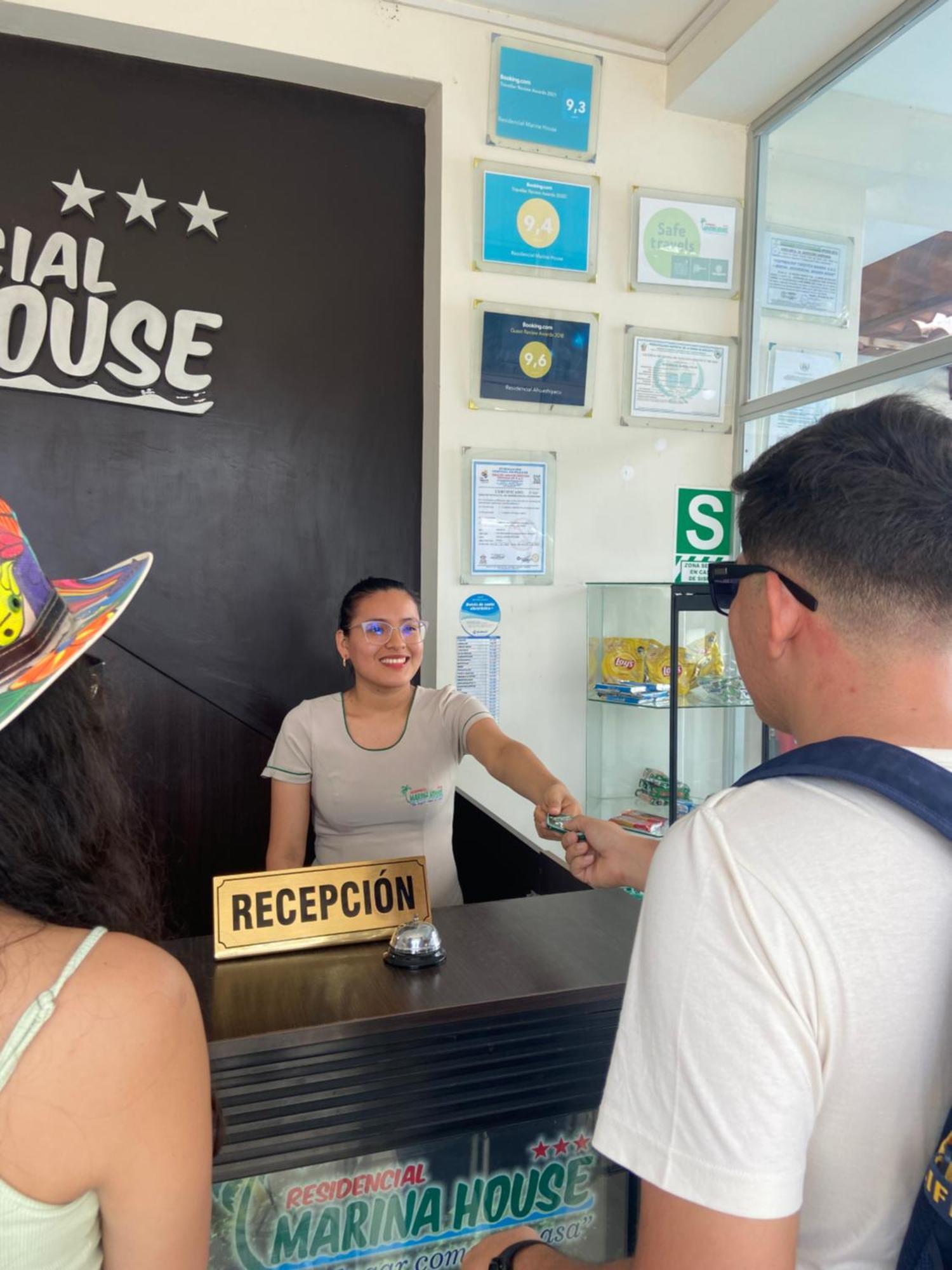 Residencial Marina House Hotel Tarapoto Buitenkant foto